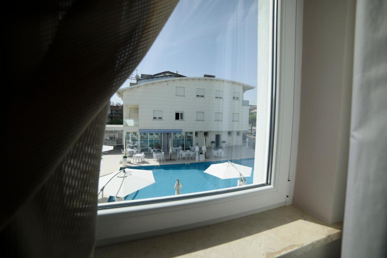 Case Vacanze Blue Bay Resort Roseto Degli Abruzzi Eksteriør billede