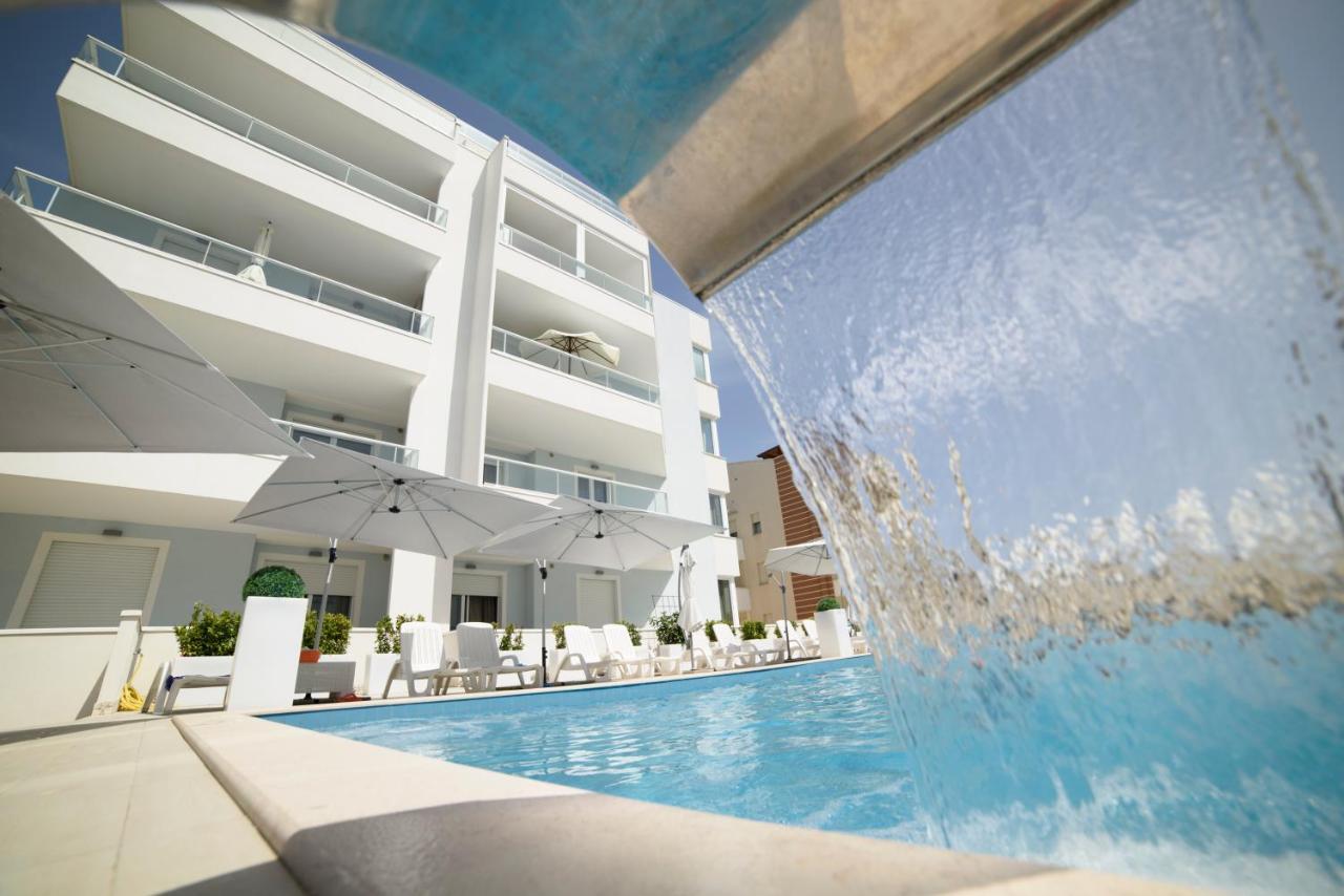 Case Vacanze Blue Bay Resort Roseto Degli Abruzzi Eksteriør billede