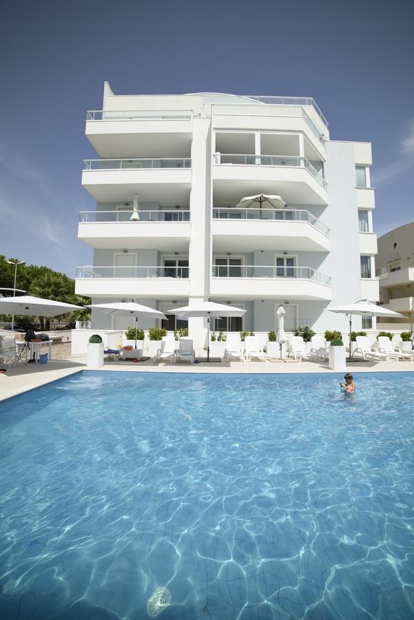 Case Vacanze Blue Bay Resort Roseto Degli Abruzzi Eksteriør billede